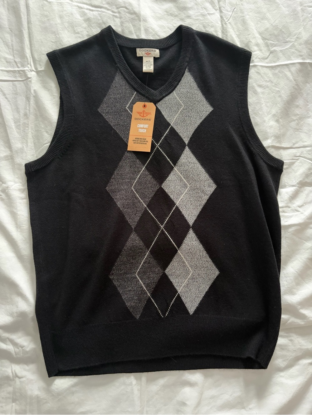 Dockers Men's Black and Gray Argyle V-Neck Sweater Vest